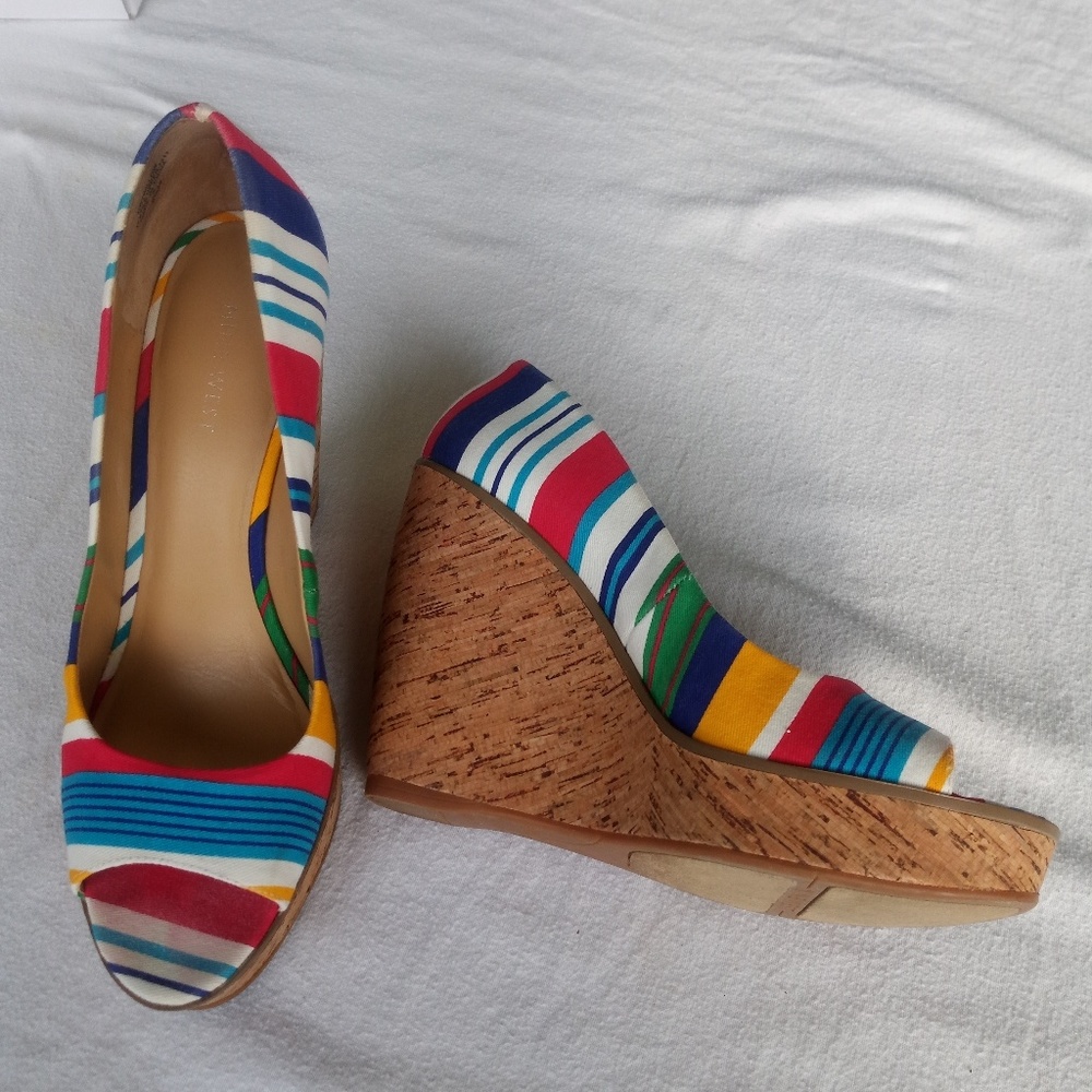 Shoes - Picture 3 of 4